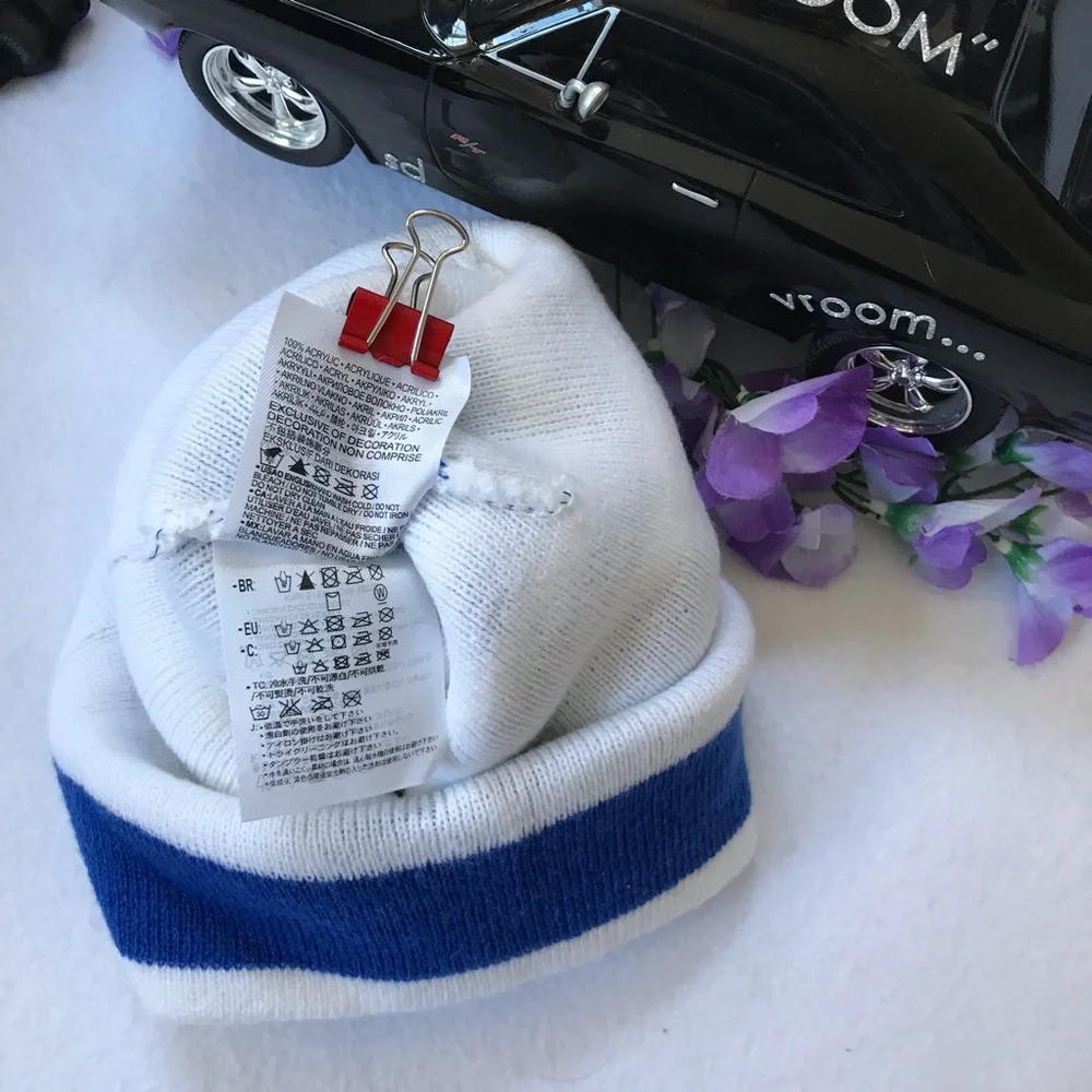 Nike NWOT Beanie with Gloves Set Youth OS (8/20) - Picture 7 of 7